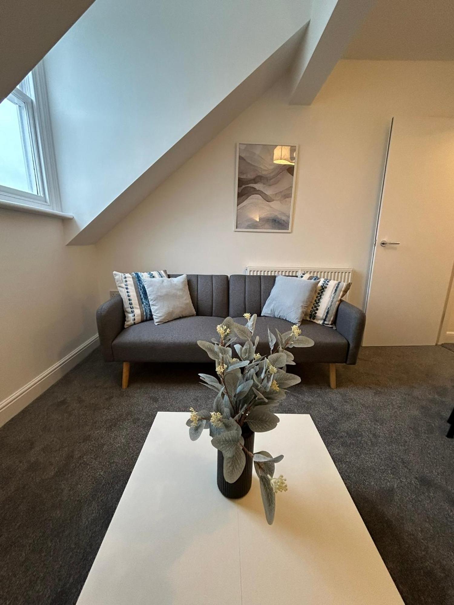 Brand New Modern Apartments Steps From Gloucester Quays Buitenkant foto